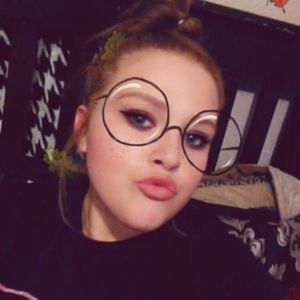 Meet your Posher, Rayna